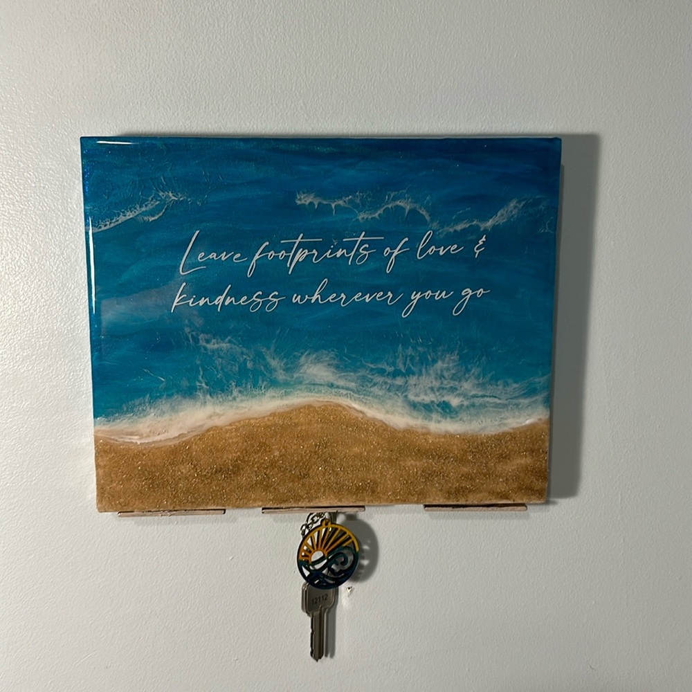 CUSTOM ONE-OF-A-KIND RESIN-SAND BEACHY OCEAN ART KEY-HOLDER WITH SUN KEY RING